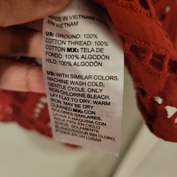 Chico's Womem's Rustic Red Bohemian Poplin Cutwork Button-Up Shirt. Size 3/XL - Picture 12 of 12